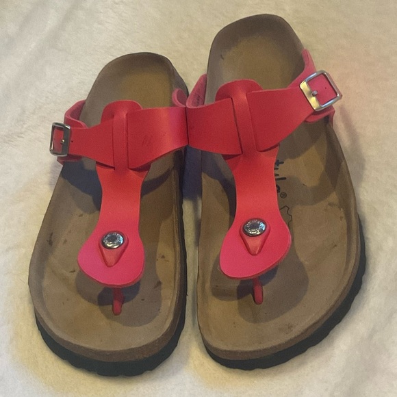 Birkenstock Betula Slip On Sandals Hot Pink T Strap Barbiecore Sz 7 (38) - Picture 1 of 6